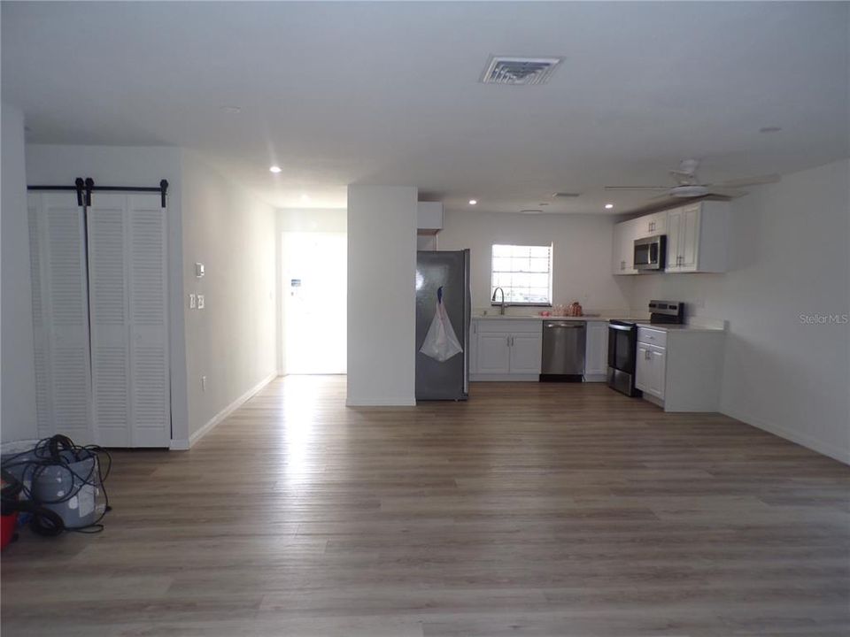For Rent: $1,700 (2 beds, 2 baths, 1064 Square Feet)