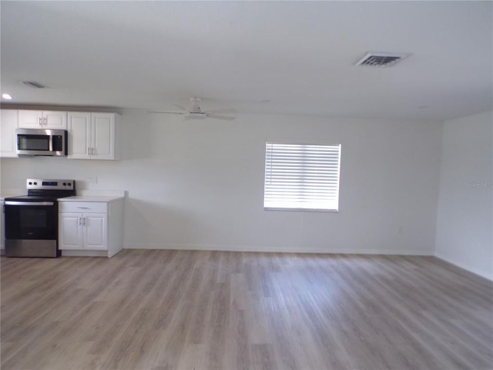 For Rent: $1,700 (2 beds, 2 baths, 1064 Square Feet)