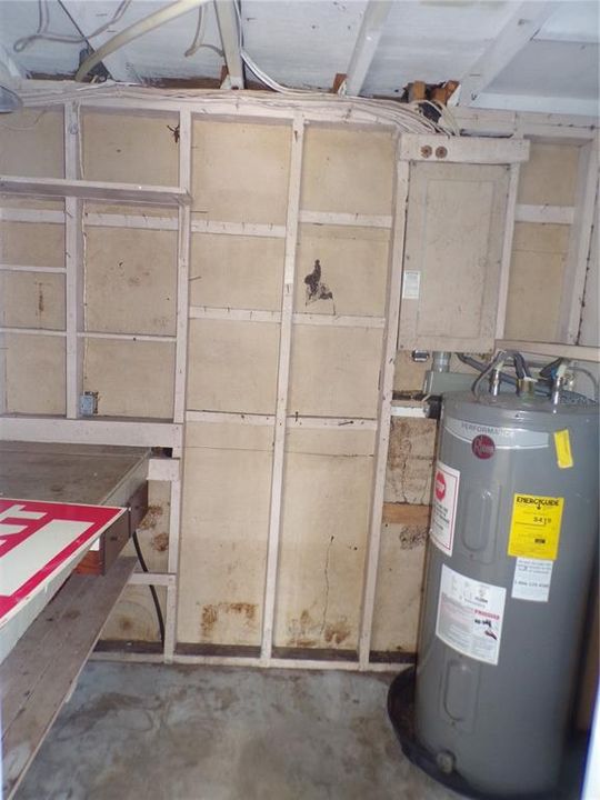 For Rent: $1,700 (2 beds, 2 baths, 1064 Square Feet)