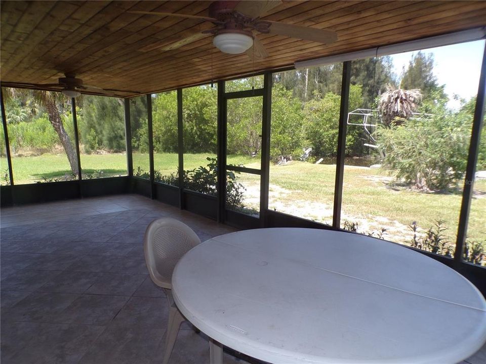 For Rent: $1,700 (2 beds, 2 baths, 1064 Square Feet)