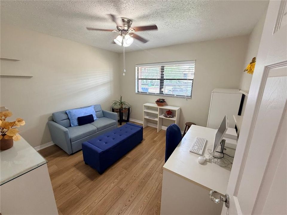 For Sale: $150,000 (2 beds, 2 baths, 1130 Square Feet)