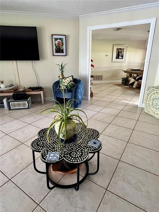 For Sale: $889,000 (3 beds, 2 baths, 2750 Square Feet)
