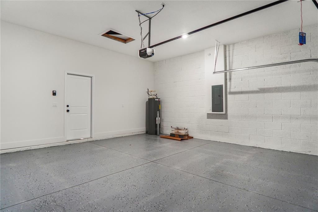 For Sale: $330,000 (4 beds, 3 baths, 1802 Square Feet)
