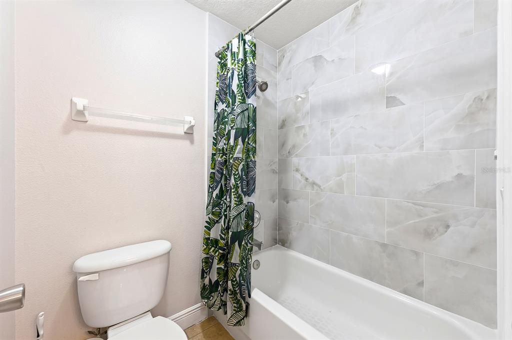 En Venta: $535,000 (4 camas, 2 baños, 2765 Pies cuadrados)