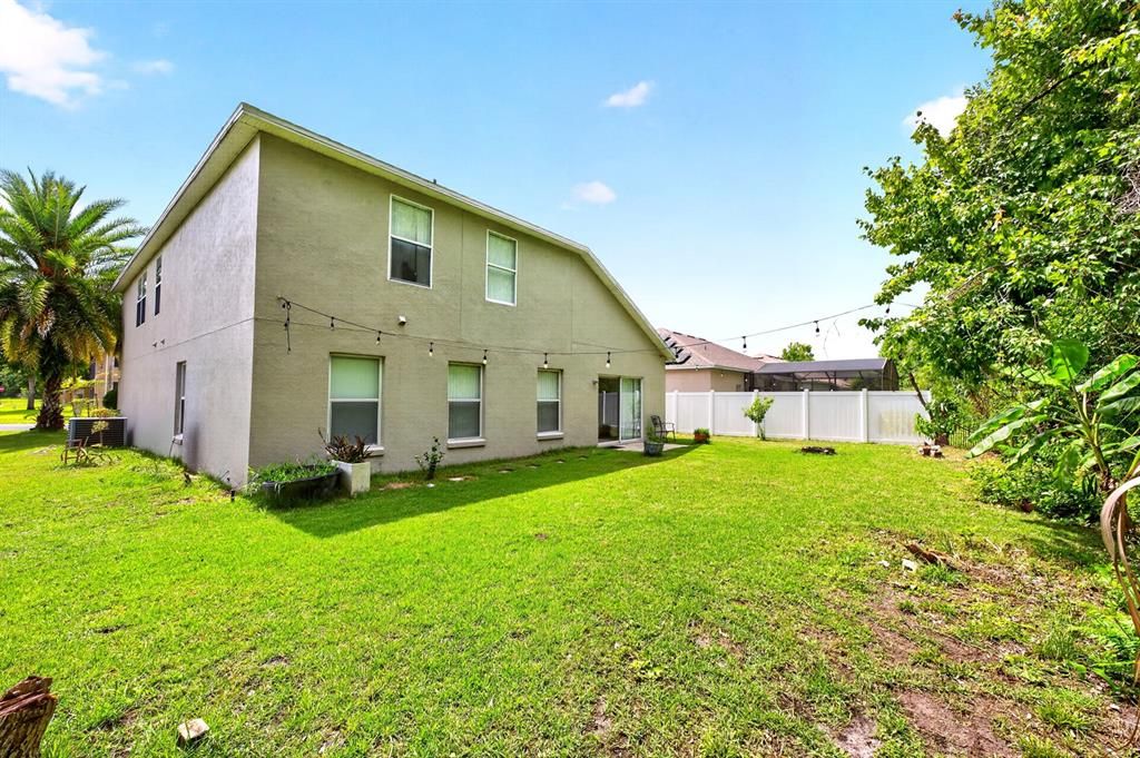 En Venta: $535,000 (4 camas, 2 baños, 2765 Pies cuadrados)