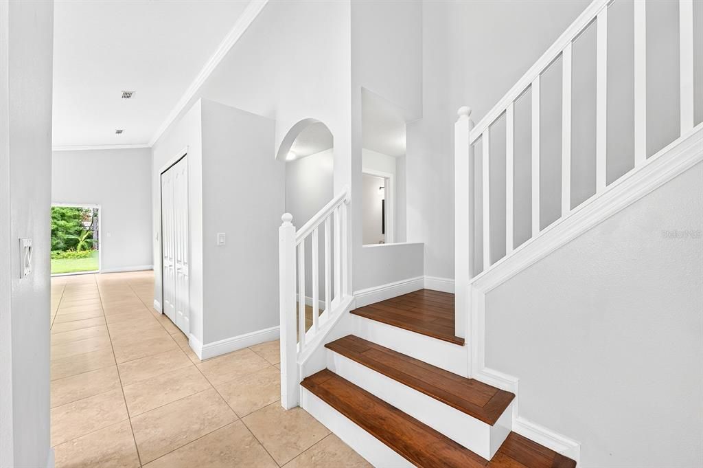 En Venta: $535,000 (4 camas, 2 baños, 2765 Pies cuadrados)