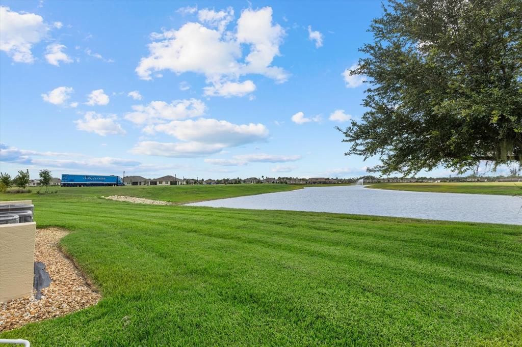 For Sale: $184,900 (2 beds, 2 baths, 1168 Square Feet)
