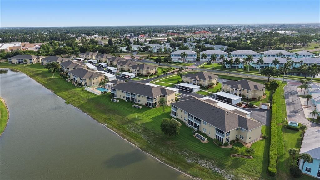 For Sale: $184,900 (2 beds, 2 baths, 1168 Square Feet)