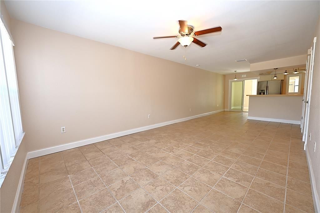 For Rent: $1,495 (2 beds, 1 baths, 1093 Square Feet)
