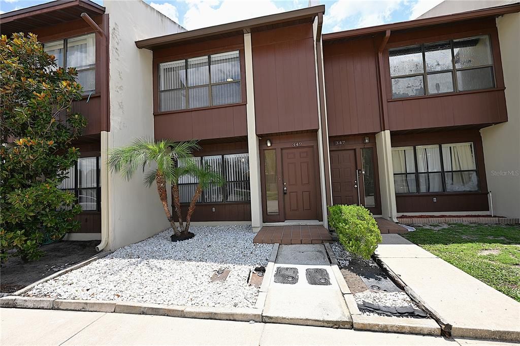 For Rent: $1,495 (2 beds, 1 baths, 1093 Square Feet)