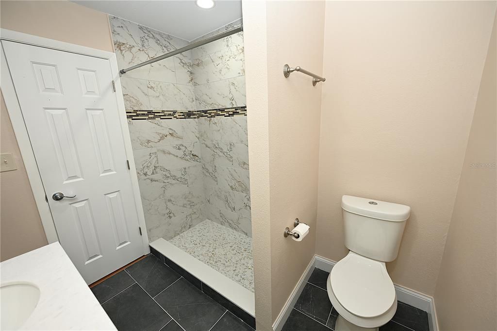 For Rent: $1,495 (2 beds, 1 baths, 1093 Square Feet)