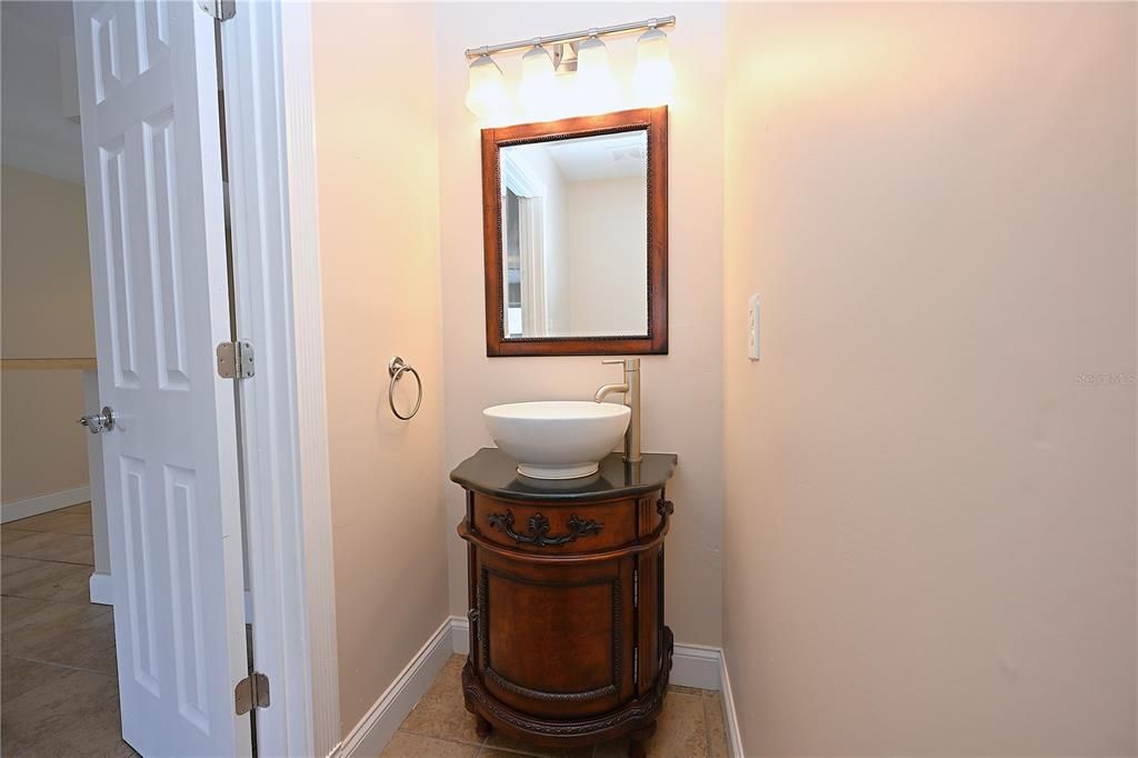 For Rent: $1,495 (2 beds, 1 baths, 1093 Square Feet)