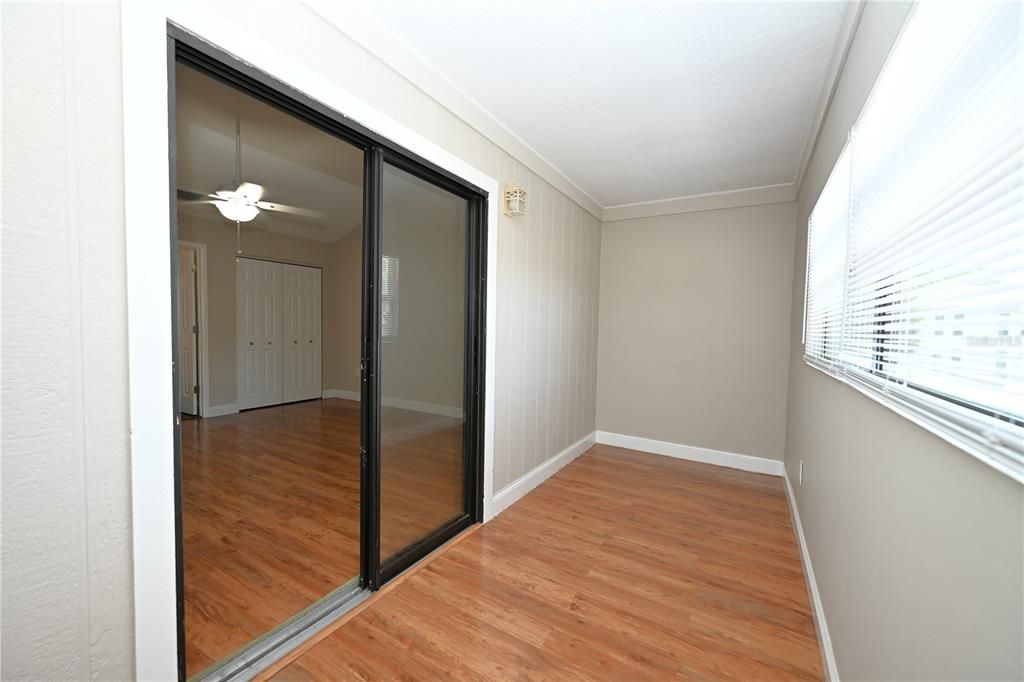 For Rent: $1,495 (2 beds, 1 baths, 1093 Square Feet)