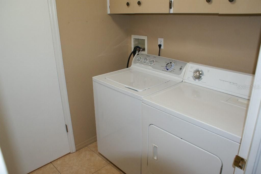 For Sale: $239,000 (3 beds, 2 baths, 1660 Square Feet)
