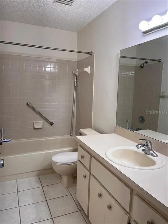 В аренду: $1,550 (2 спален, 2 ванн, 1571 Квадратных фут)