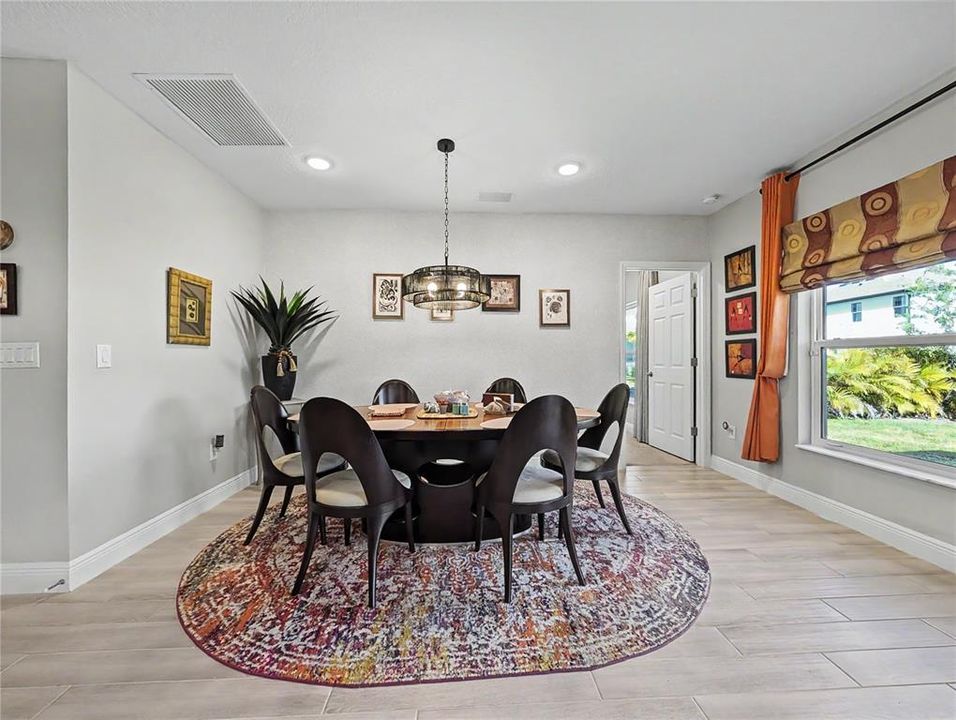 В аренду: $2,795 (3 спален, 2 ванн, 1760 Квадратных фут)