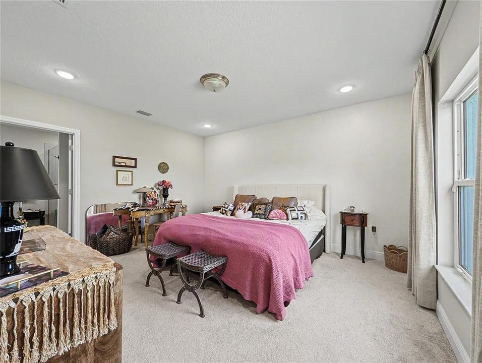 В аренду: $2,795 (3 спален, 2 ванн, 1760 Квадратных фут)