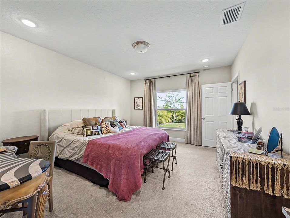 В аренду: $2,795 (3 спален, 2 ванн, 1760 Квадратных фут)
