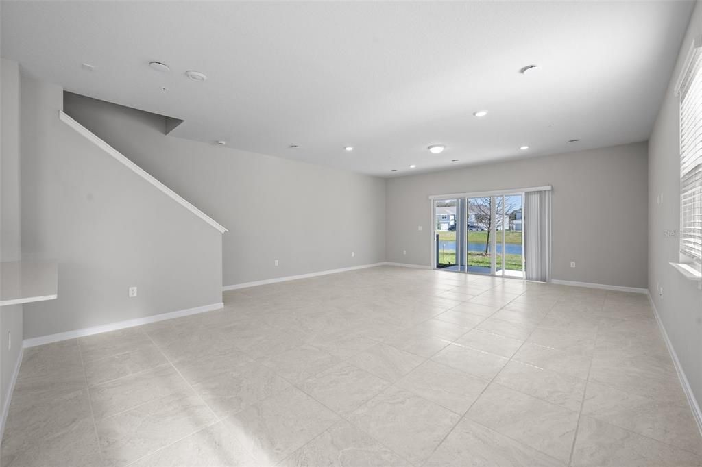For Rent: $2,600 (3 beds, 3 baths, 1782 Square Feet)