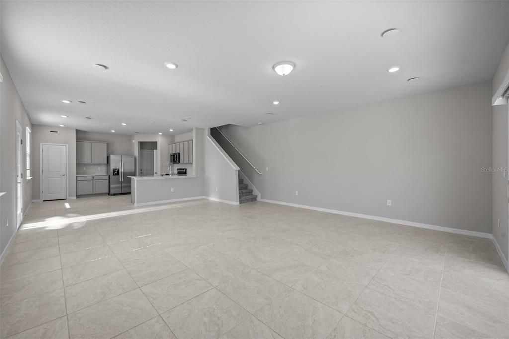 For Rent: $2,600 (3 beds, 3 baths, 1782 Square Feet)