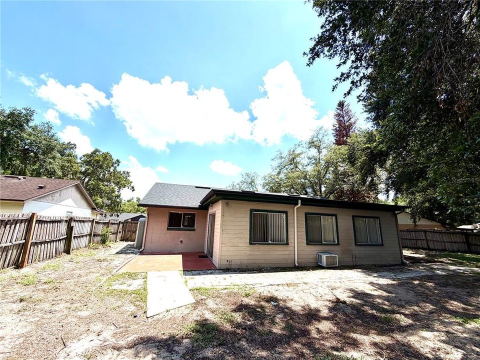 На продажу: $355,000 (3 спален, 2 ванн, 1718 Квадратных фут)
