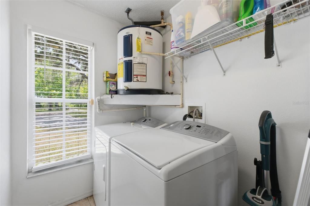 En Venta: $550,000 (3 camas, 2 baños, 2202 Pies cuadrados)