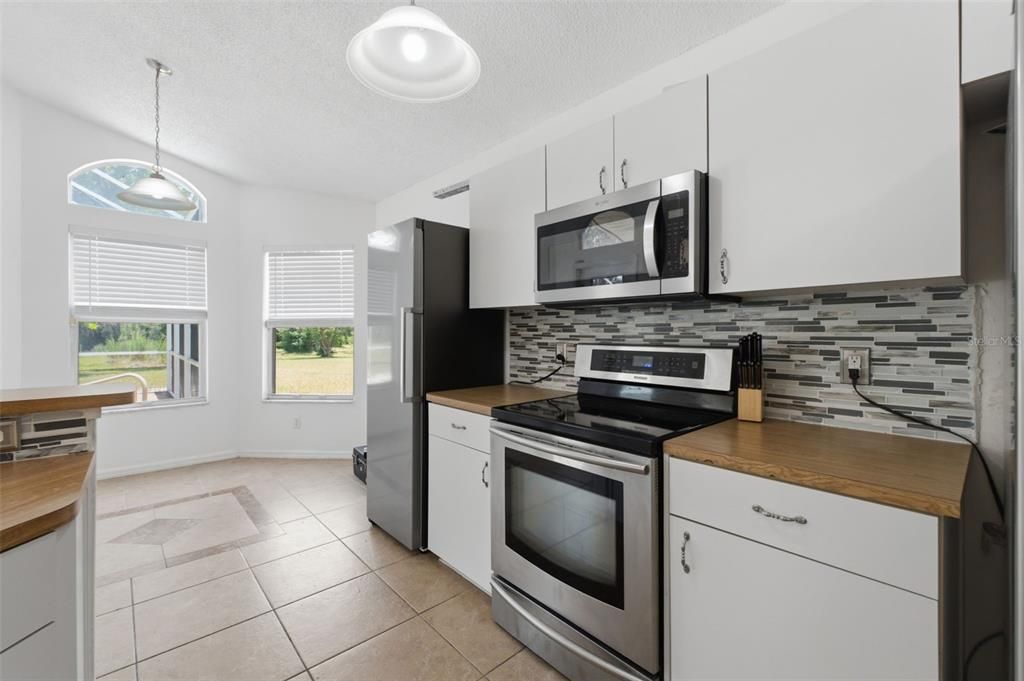 En Venta: $550,000 (3 camas, 2 baños, 2202 Pies cuadrados)