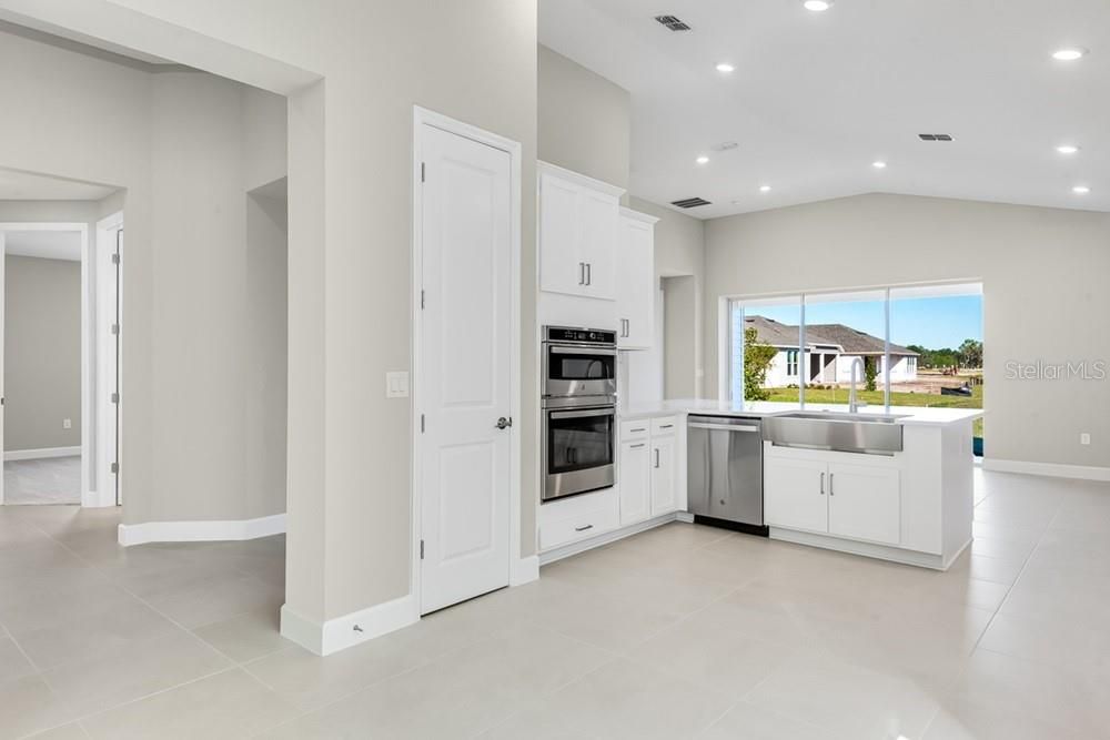 For Sale: $398,990 (3 beds, 2 baths, 2055 Square Feet)