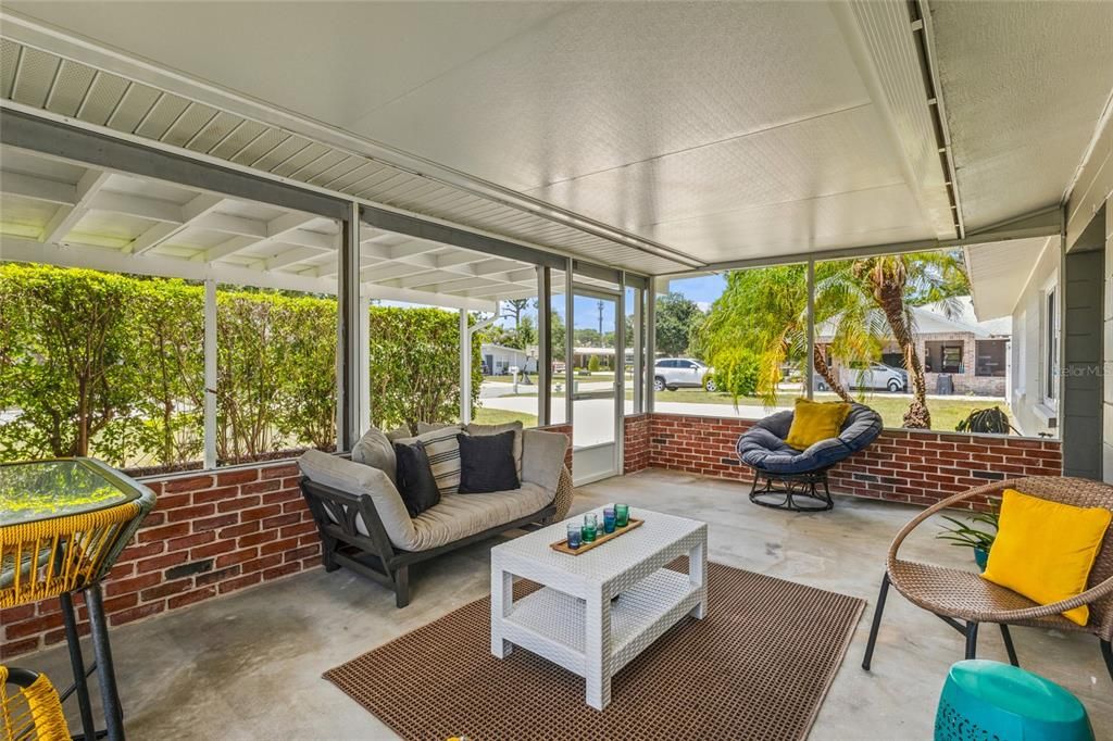 For Sale: $410,000 (3 beds, 2 baths, 1379 Square Feet)