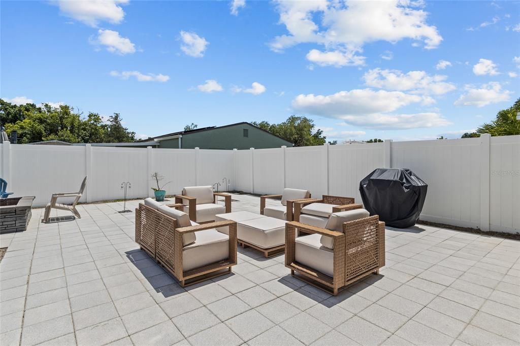 For Sale: $410,000 (3 beds, 2 baths, 1379 Square Feet)