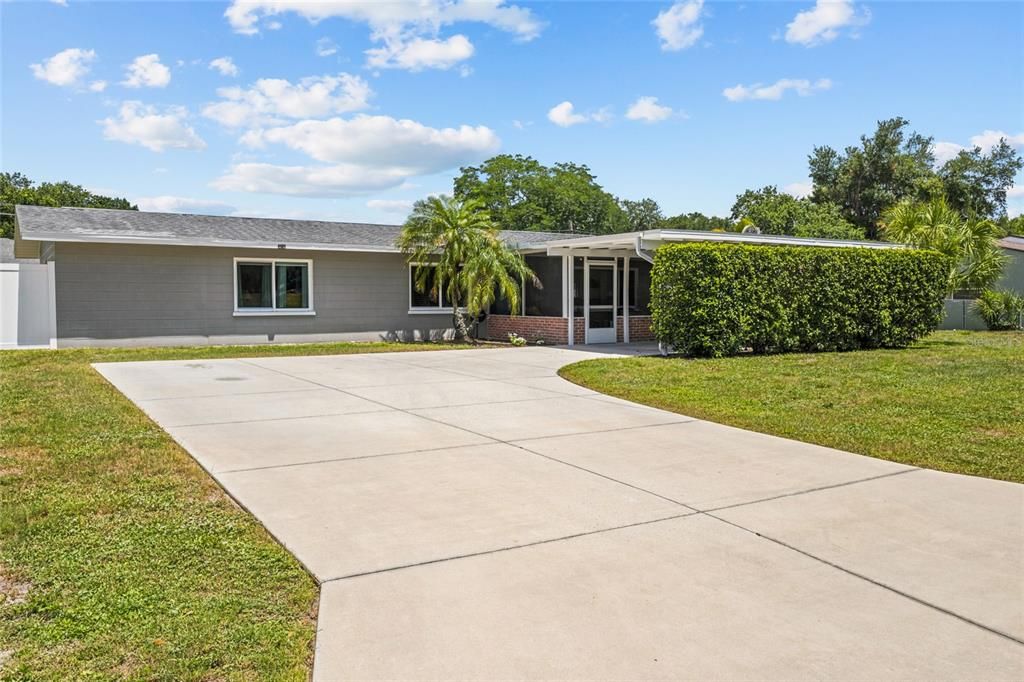 For Sale: $410,000 (3 beds, 2 baths, 1379 Square Feet)