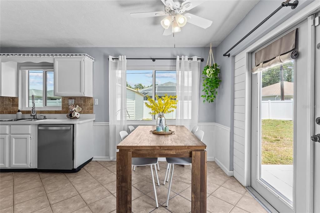 For Sale: $410,000 (3 beds, 2 baths, 1379 Square Feet)
