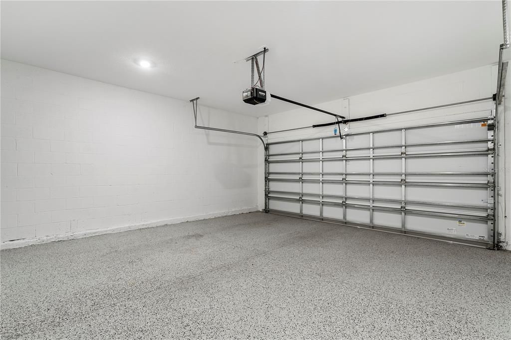 En Renta: $2,390 (4 camas, 3 baños, 1944 Pies cuadrados)