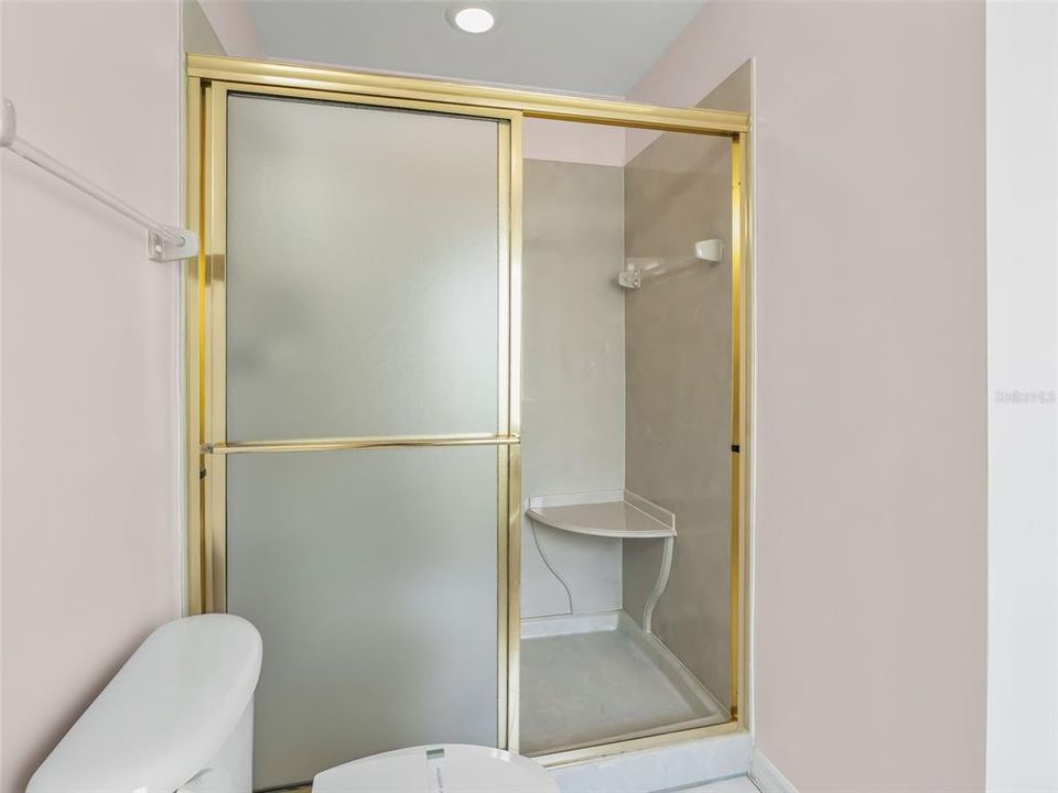 For Sale: $272,900 (3 beds, 2 baths, 1921 Square Feet)