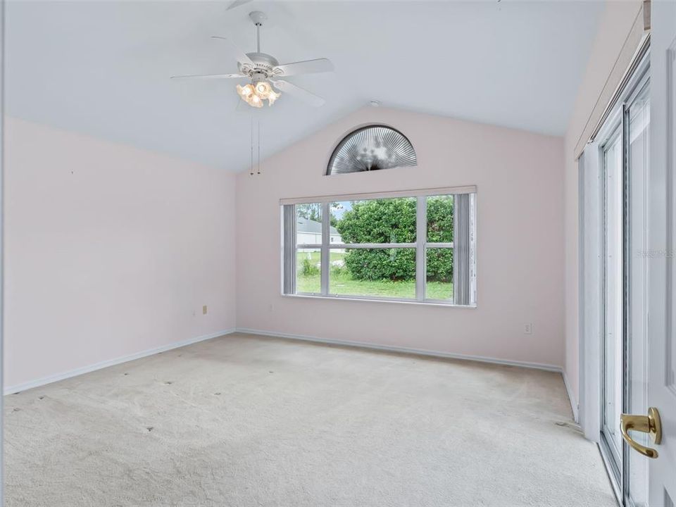 For Sale: $272,900 (3 beds, 2 baths, 1921 Square Feet)