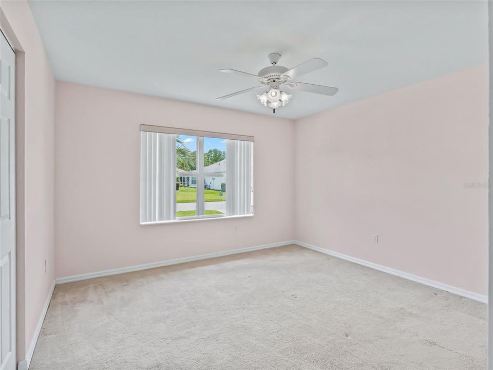 For Sale: $272,900 (3 beds, 2 baths, 1921 Square Feet)