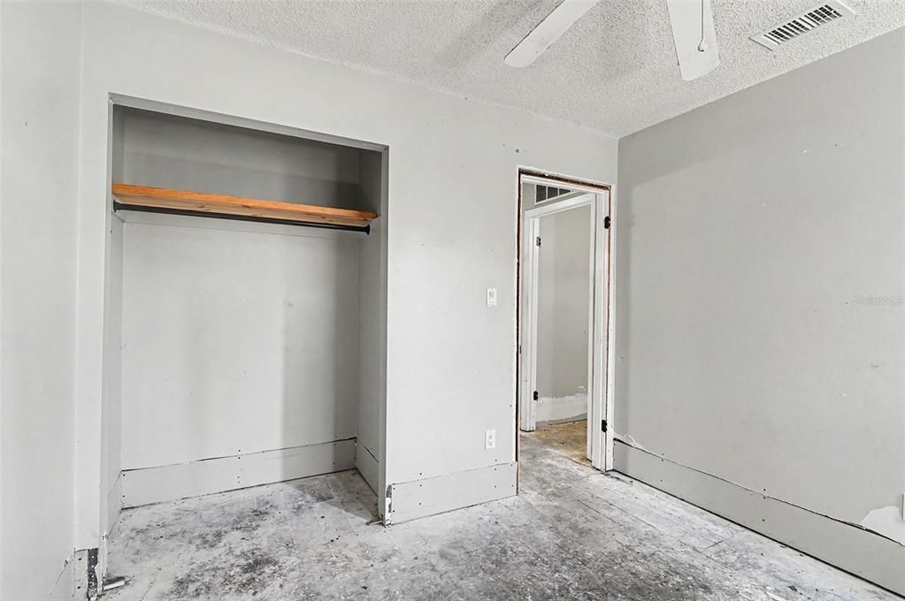 For Sale: $186,000 (3 beds, 2 baths, 1020 Square Feet)