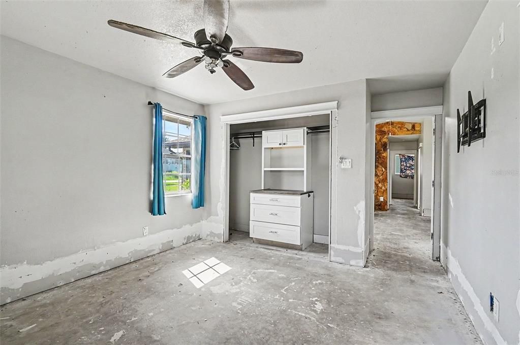 For Sale: $186,000 (3 beds, 2 baths, 1020 Square Feet)
