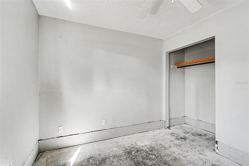For Sale: $186,000 (3 beds, 2 baths, 1020 Square Feet)