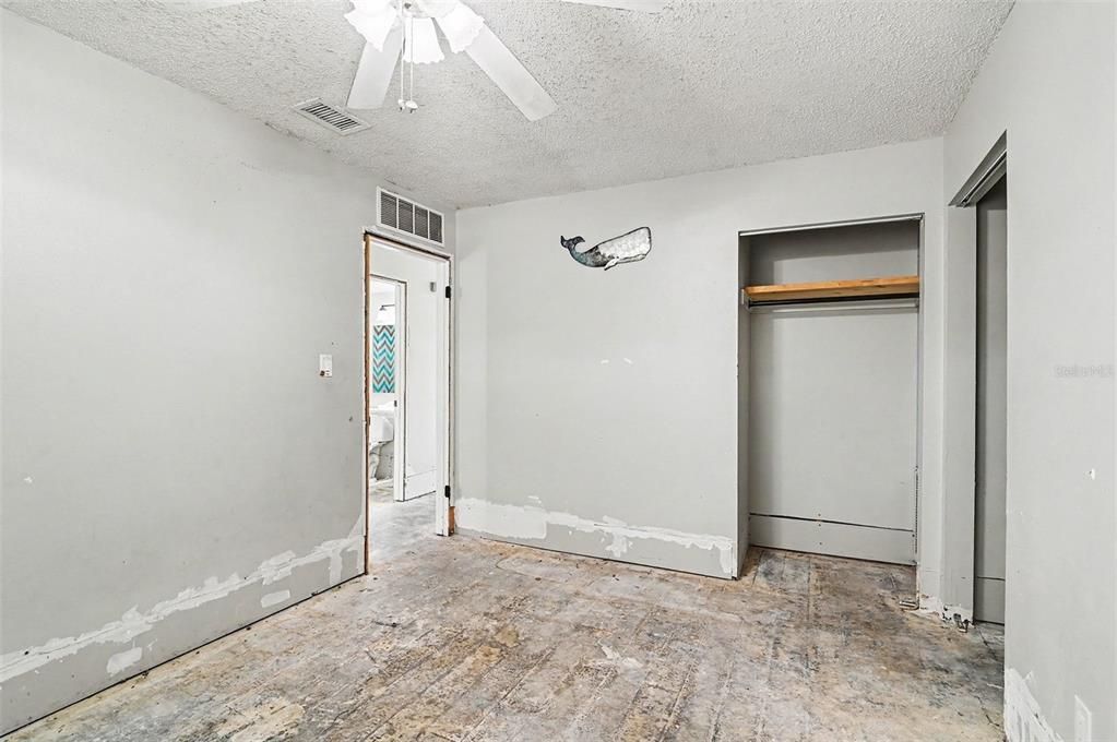 For Sale: $186,000 (3 beds, 2 baths, 1020 Square Feet)