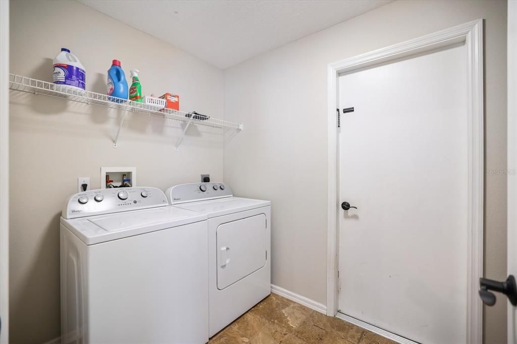 En Venta: $630,000 (3 camas, 2 baños, 1862 Pies cuadrados)