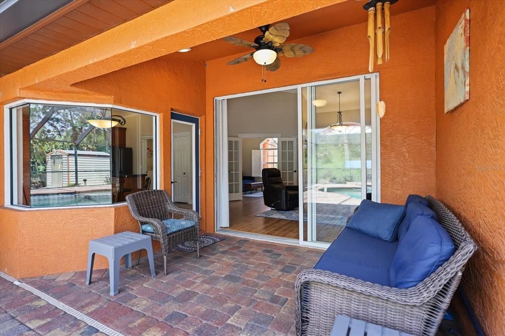 En Venta: $630,000 (3 camas, 2 baños, 1862 Pies cuadrados)