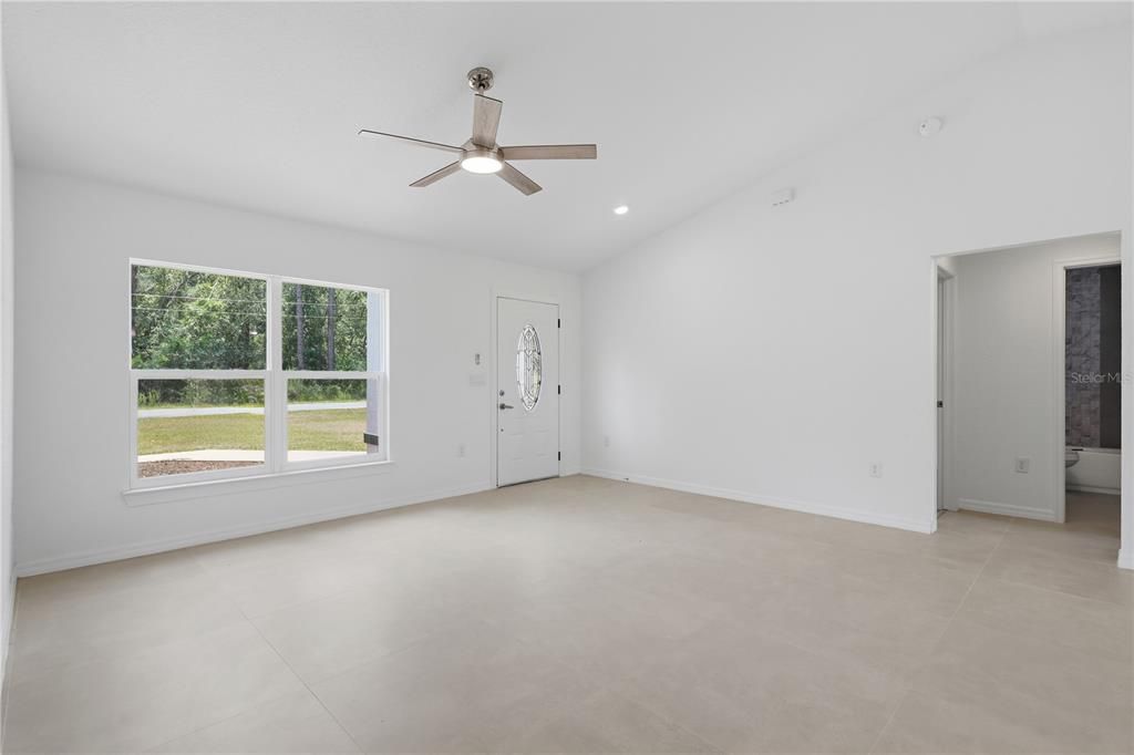 For Sale: $264,999 (3 beds, 2 baths, 1462 Square Feet)