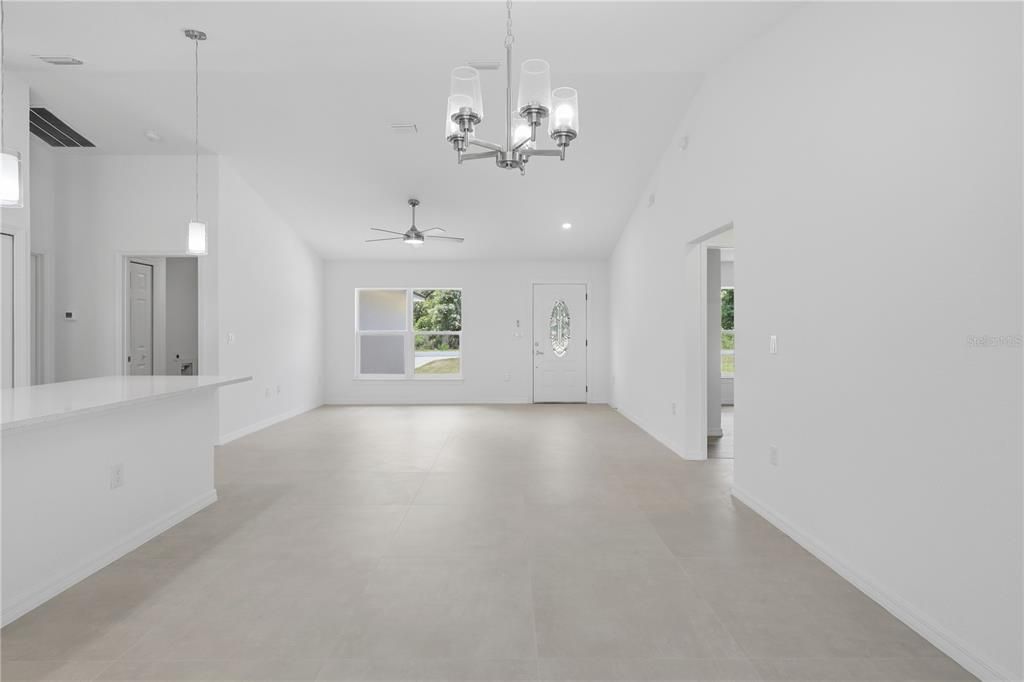 For Sale: $264,999 (3 beds, 2 baths, 1462 Square Feet)