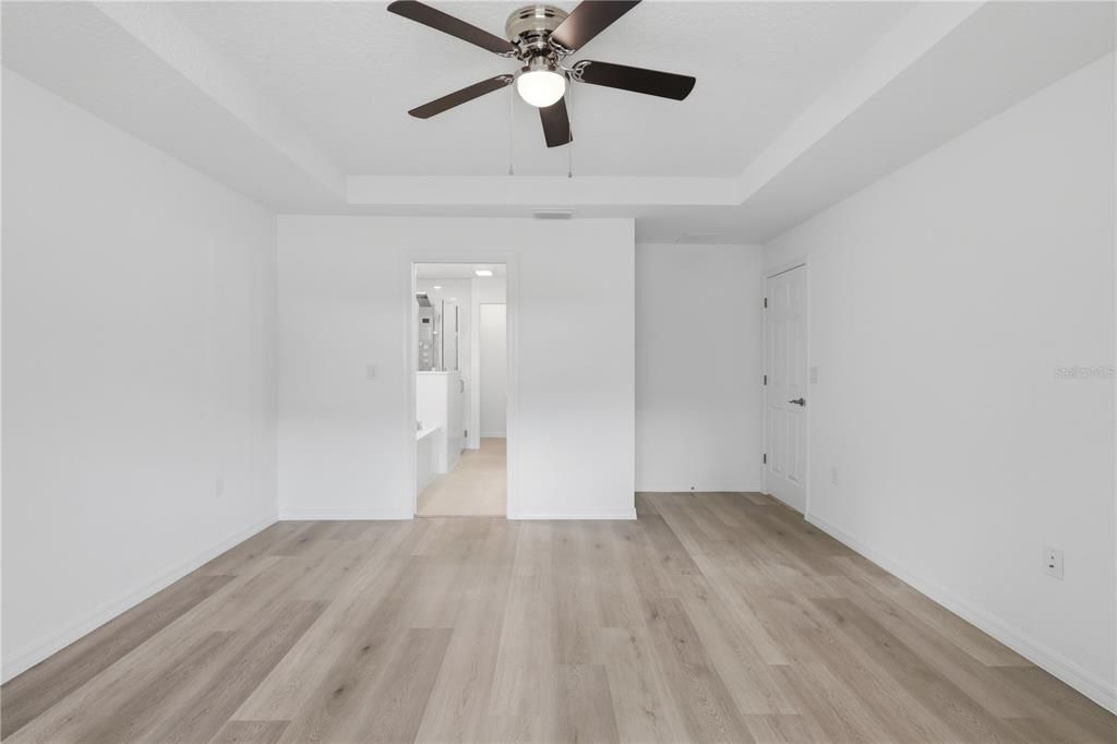 For Sale: $264,999 (3 beds, 2 baths, 1462 Square Feet)
