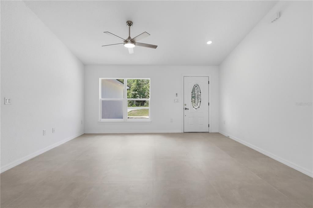 For Sale: $264,999 (3 beds, 2 baths, 1462 Square Feet)
