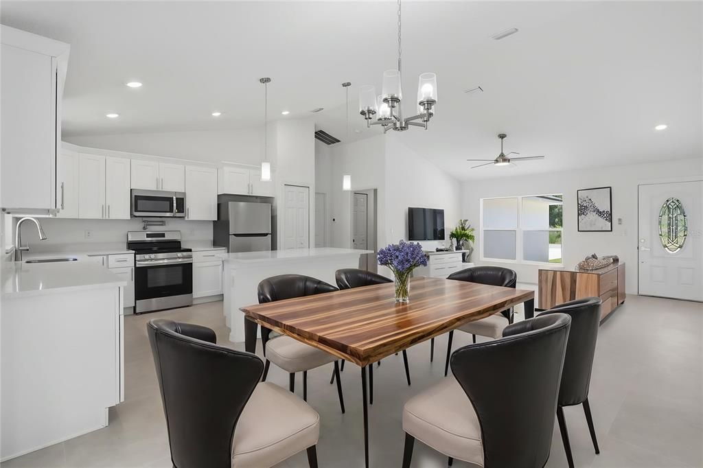 For Sale: $264,999 (3 beds, 2 baths, 1462 Square Feet)