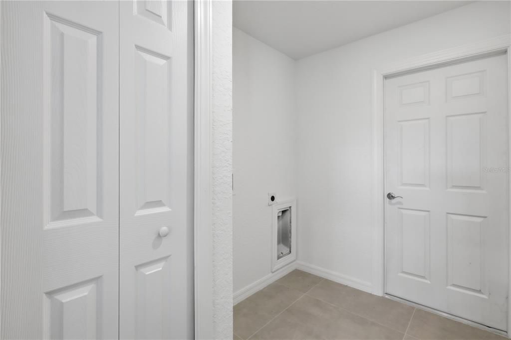 For Sale: $264,999 (3 beds, 2 baths, 1462 Square Feet)