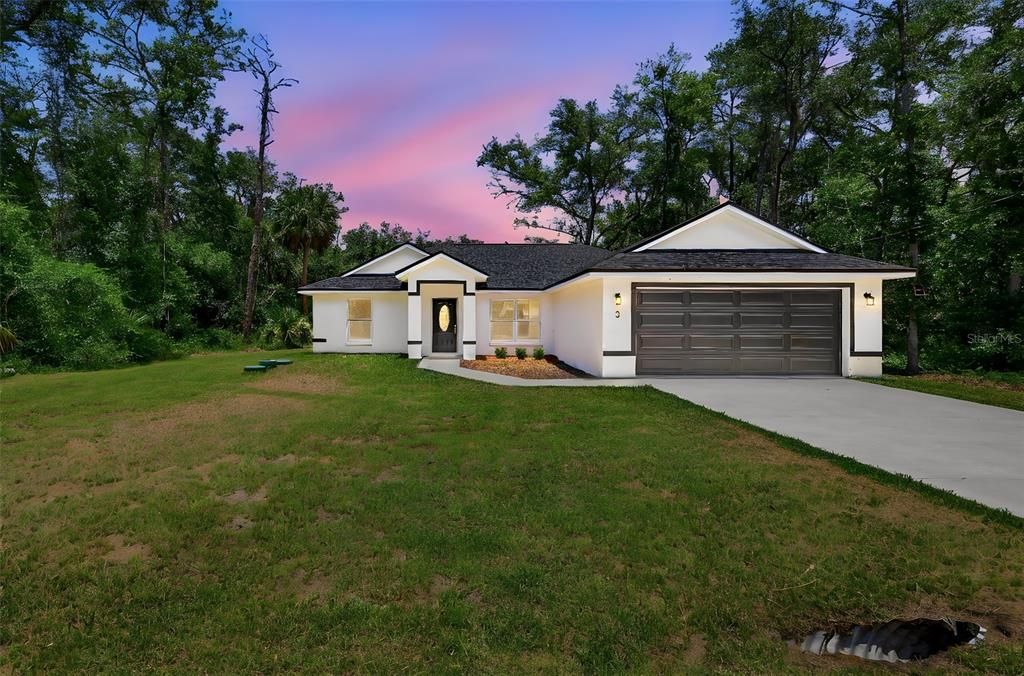 For Sale: $264,999 (3 beds, 2 baths, 1462 Square Feet)