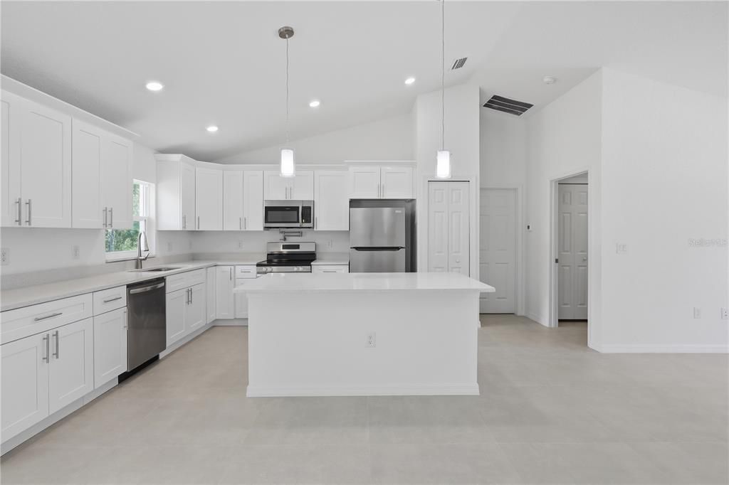 For Sale: $264,999 (3 beds, 2 baths, 1462 Square Feet)